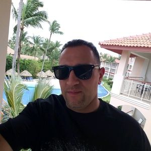 Meet your Posher, Charles